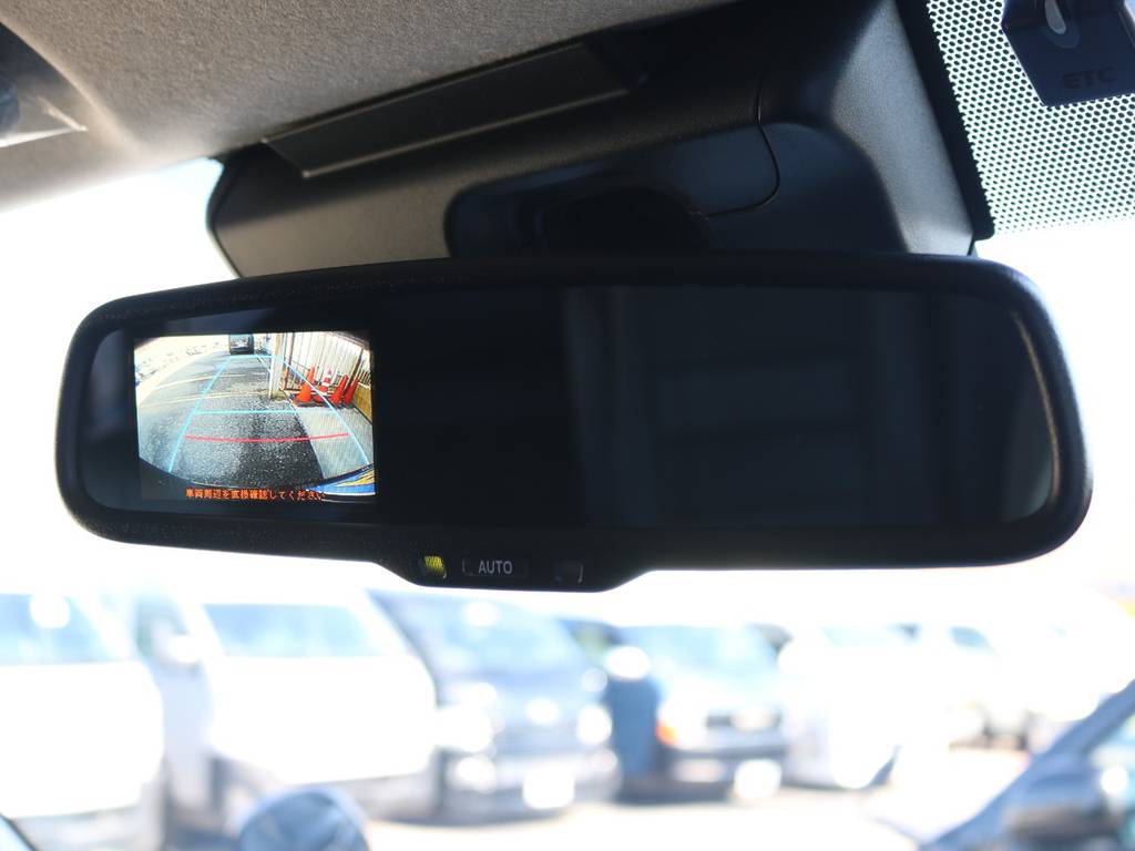 メーカーオプジョン　純正バックカメラ＋バックモニター内蔵自動防眩インナーミラー！