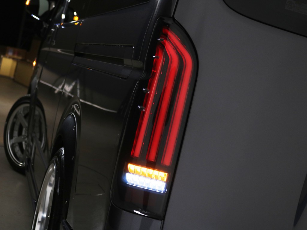 ヴァレンティ　ＬＥＤテールランプ　ＲＥＶＯ２！