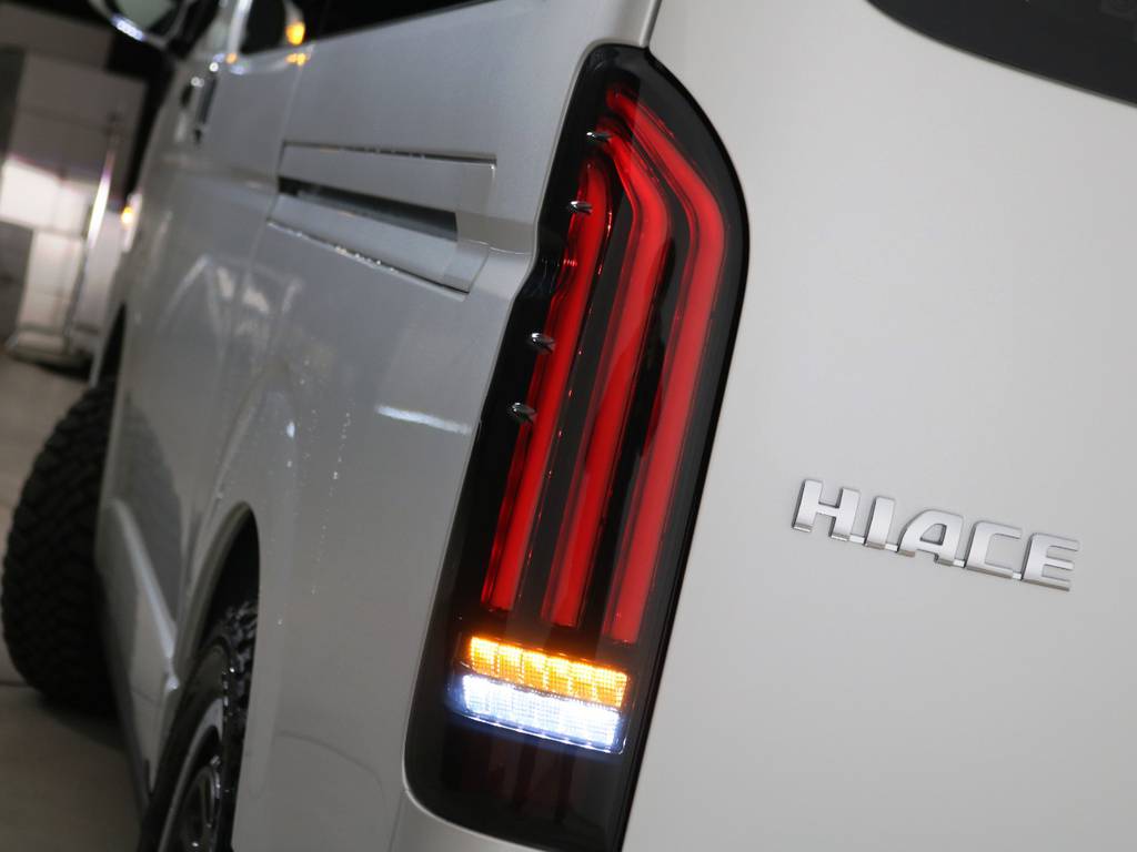 ヴァレンティ　ＬＥＤテールランプ　ＲＥＶＯ２！