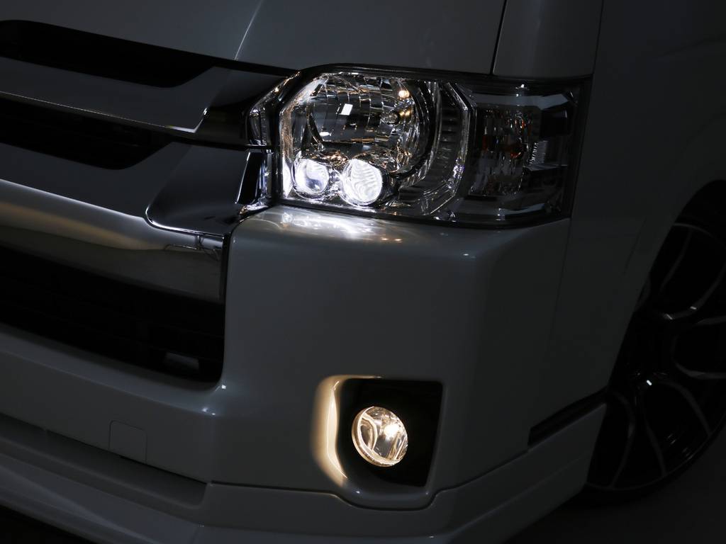 メーカーオプション　ＬＥＤヘッドライト♪