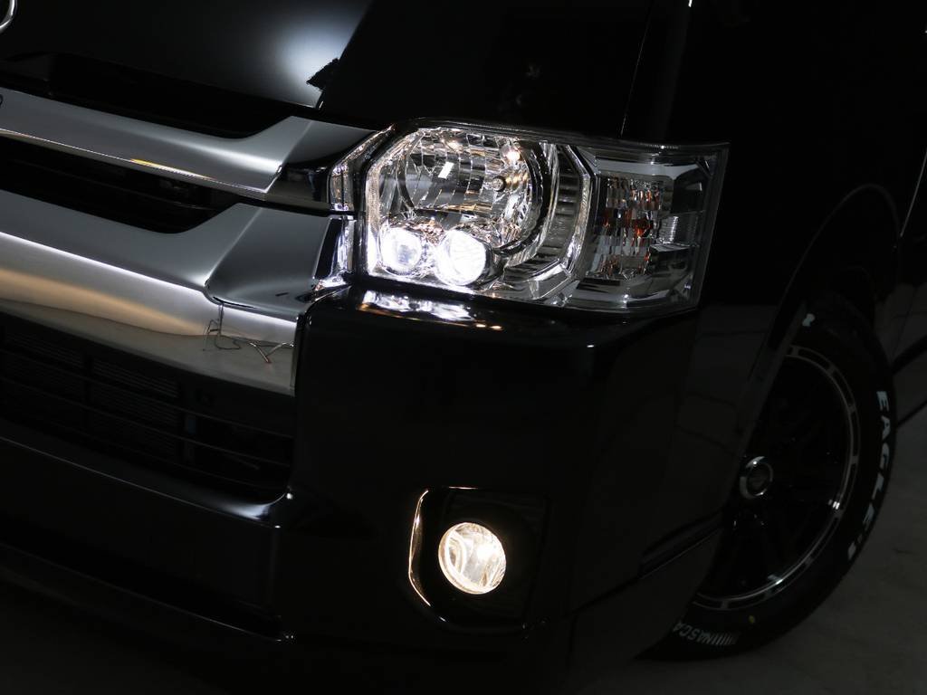 メーカーオプション　ＬＥＤヘッドライト！
