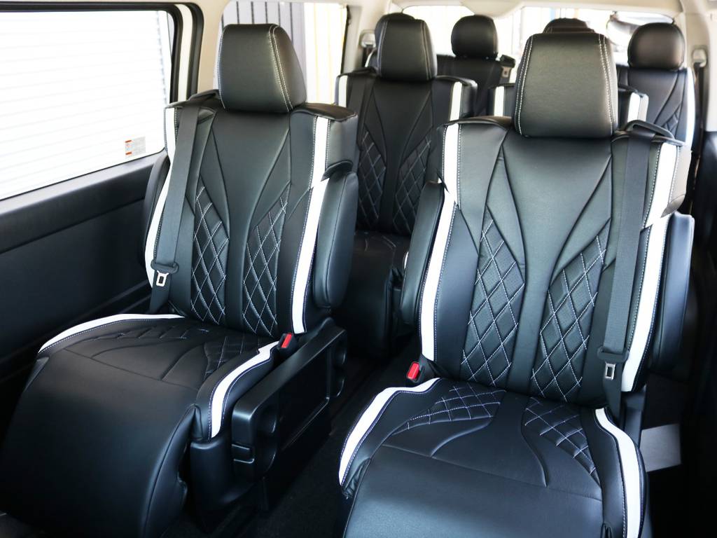 トヨタ車体　特別架装車　【ファインテックツアラー】！オットマン付きキャプテンシート×４脚付き♪