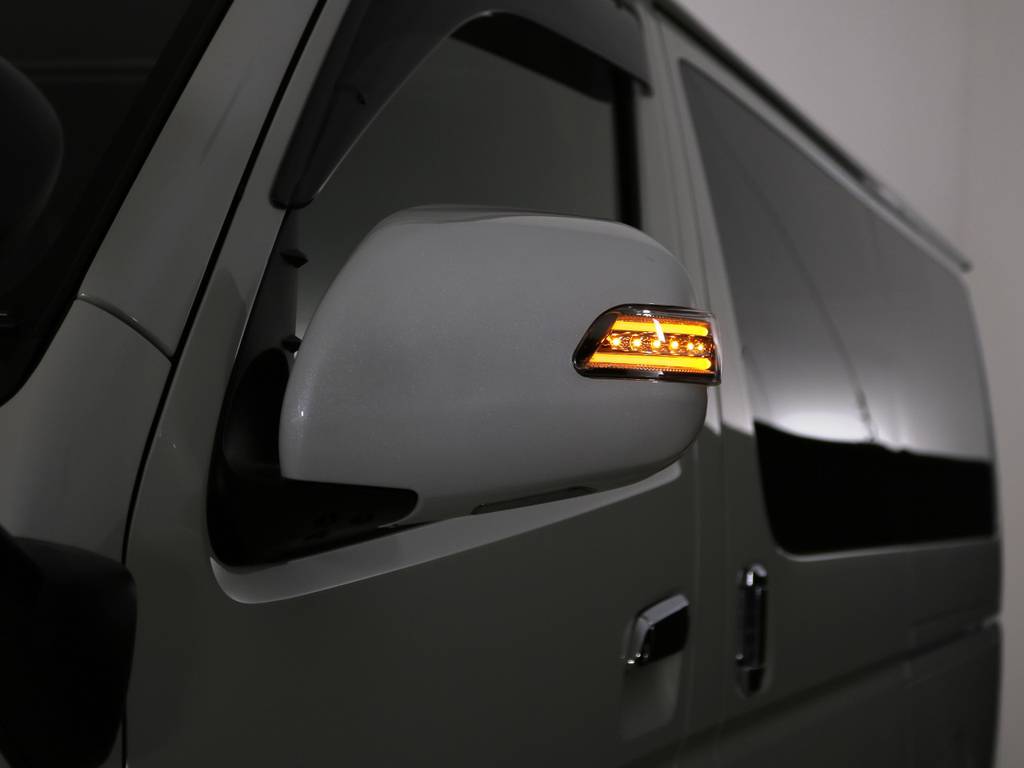 ヴァレンティ　ＬＥＤウィンカーミラー！マーカーランプ・ウェルカムランプ搭載♪