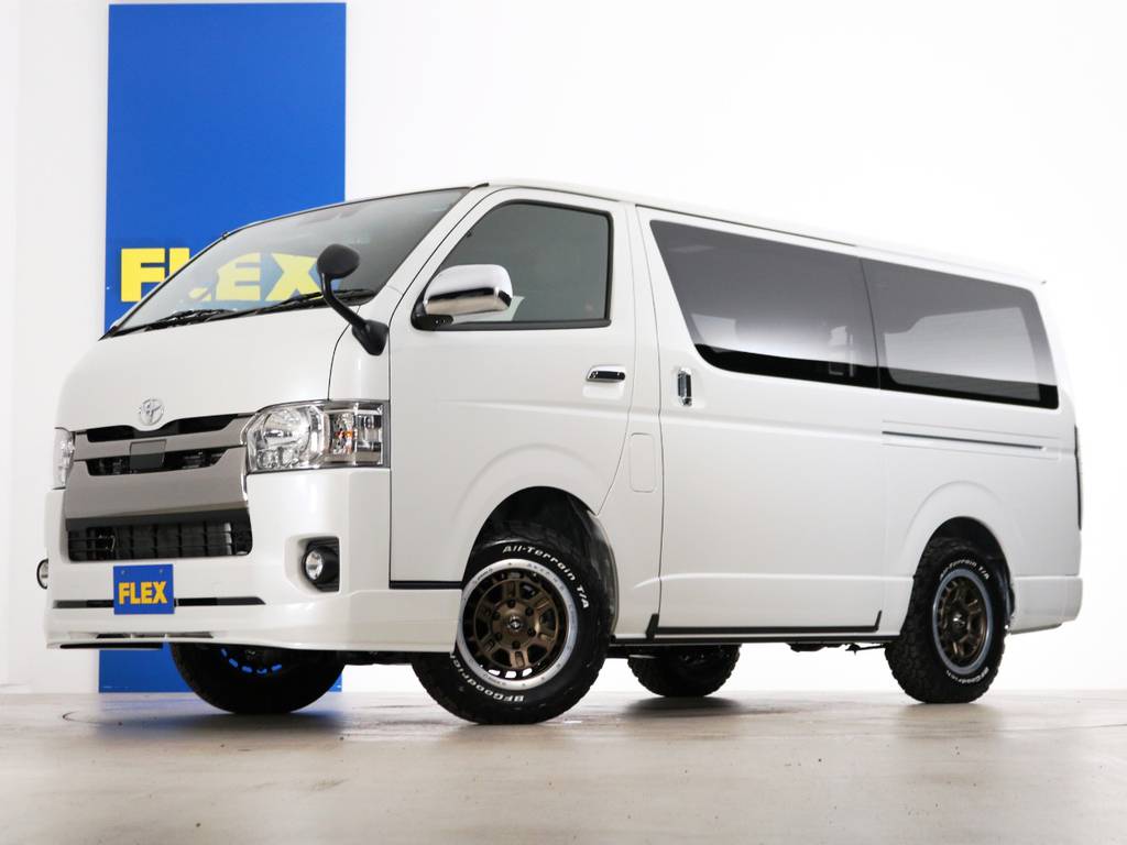新車未登録　ハイエースバン　特別仕様車【ダークプライムⅡ】　５人乗り４ナンバー登録　ライトカスタムＰＫＧ！