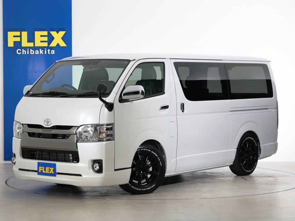 新車未登録　ハイエースバン　Ｓ－ＧＬ　特別仕様車ダークプライムⅡ　ディーゼル２ＷＤ　ＵＩビークルスライドフロア付き　ライトカスタム！！