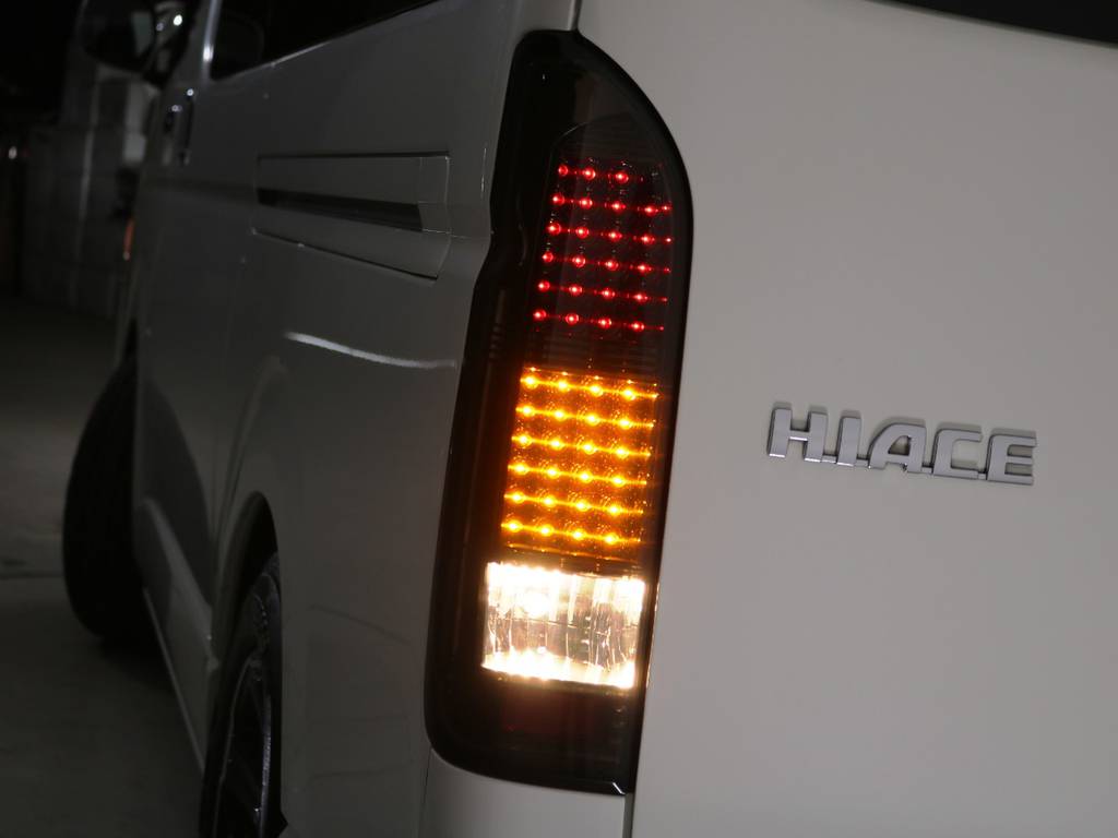 ヴァレンティ　ＬＥＤテールランプ♪