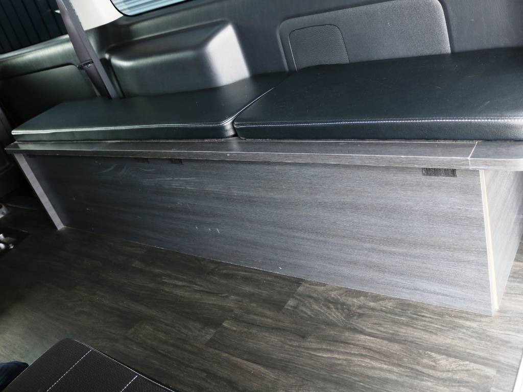 運転席側ベッド家具の状態！