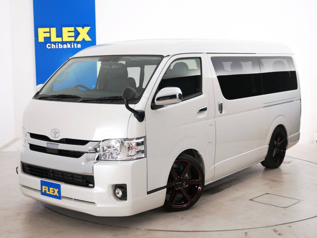 新車未登録　ハイエースワゴンＧＬ　ガソリン２ＷＤ　１０人乗り３ナンバー登録　ＦＬＥＸオリジナル内装アレンジ【Ｖｅｒ２】！