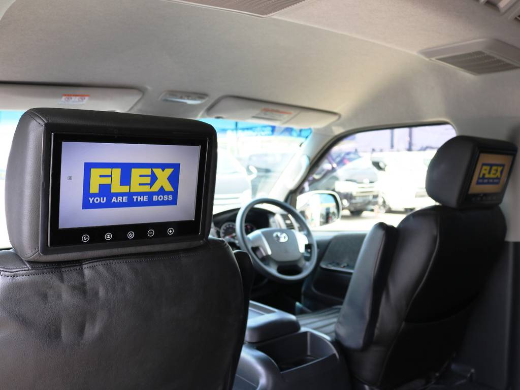 運転席・助手席　９インチ　ヘッドレストモニター！