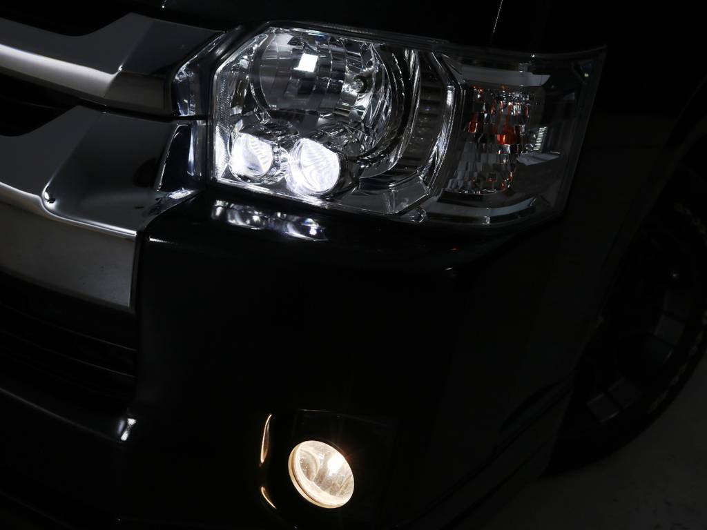 メーカーオプション　ＬＥＤヘッドライト！