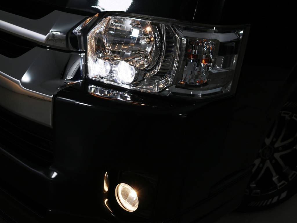メーカーオプション　ＬＥＤヘッドライト♪