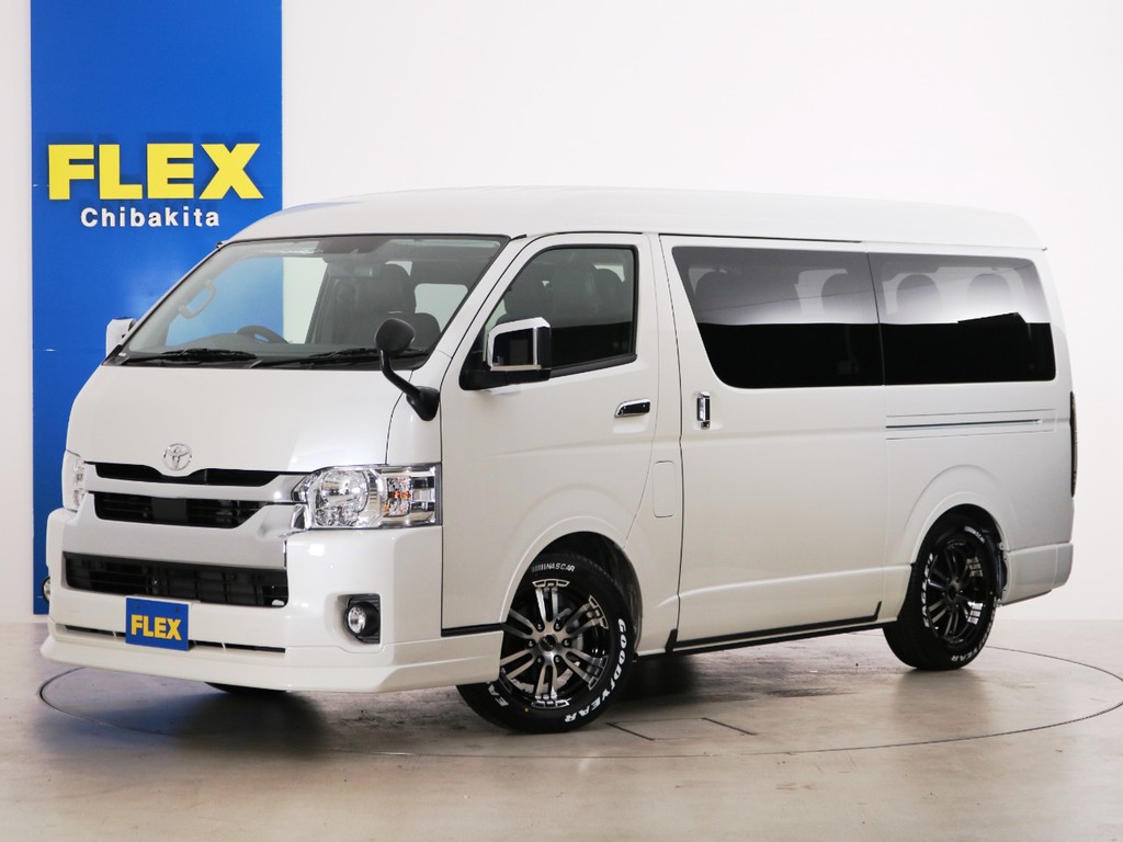 新車未登録　ハイエースワゴンＧＬ　一部改良後【新型】　ガソリン４ＷＤ　スタンダードＰＫＧ！