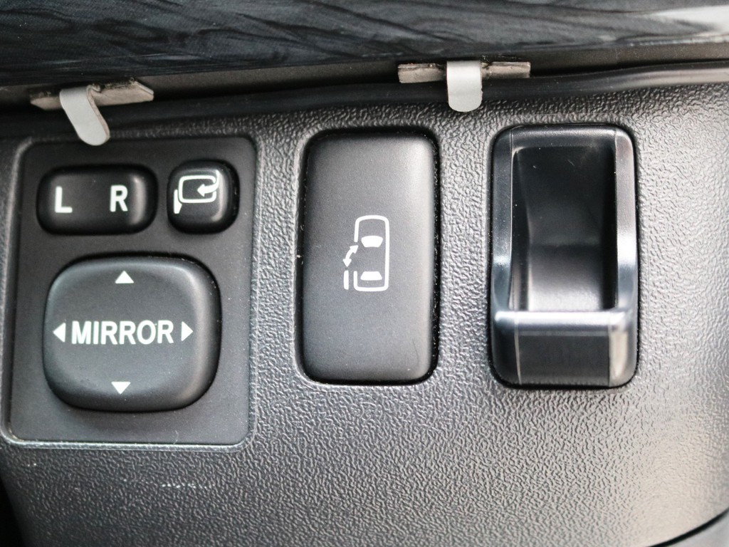 メーカーオプション　パワースライドドア！