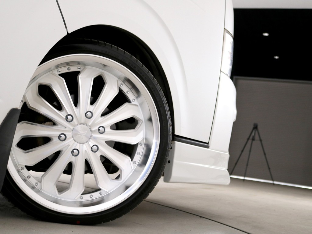 新品　ゼロブレイク　２０インチアルミホイール！タイヤも新品となっております♪