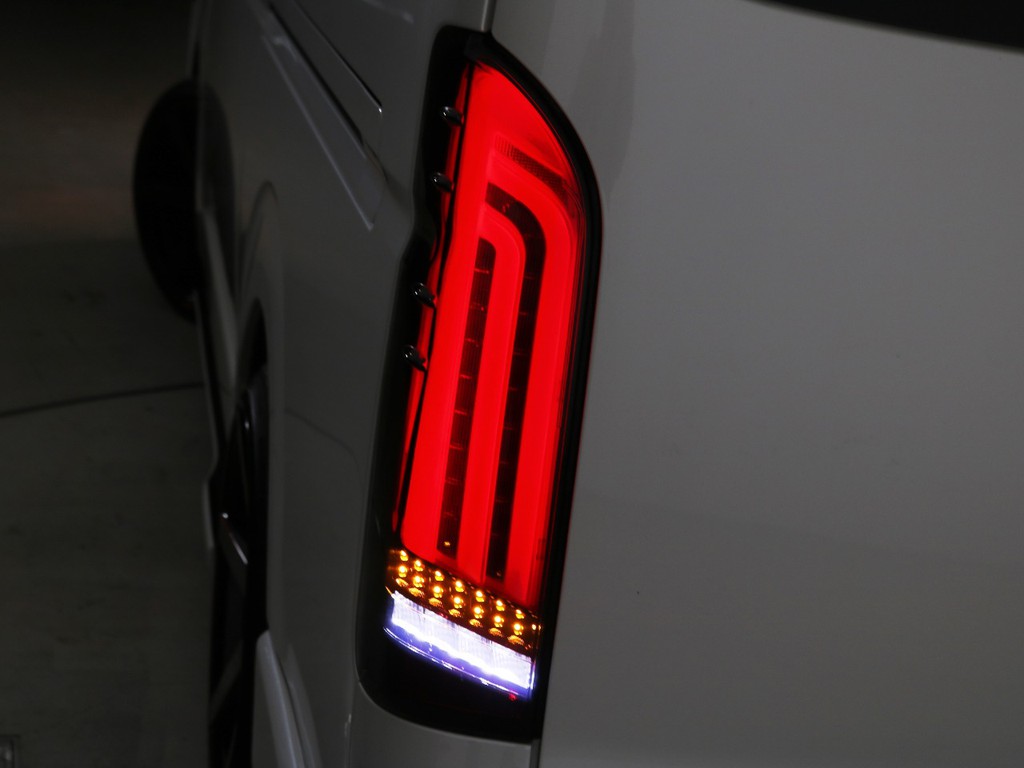 ヴァレンティ　ＬＥＤテールランプ！