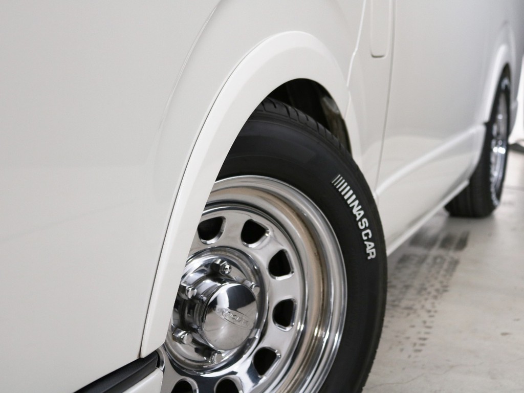 ギブソン　オーバーフェンダー♪