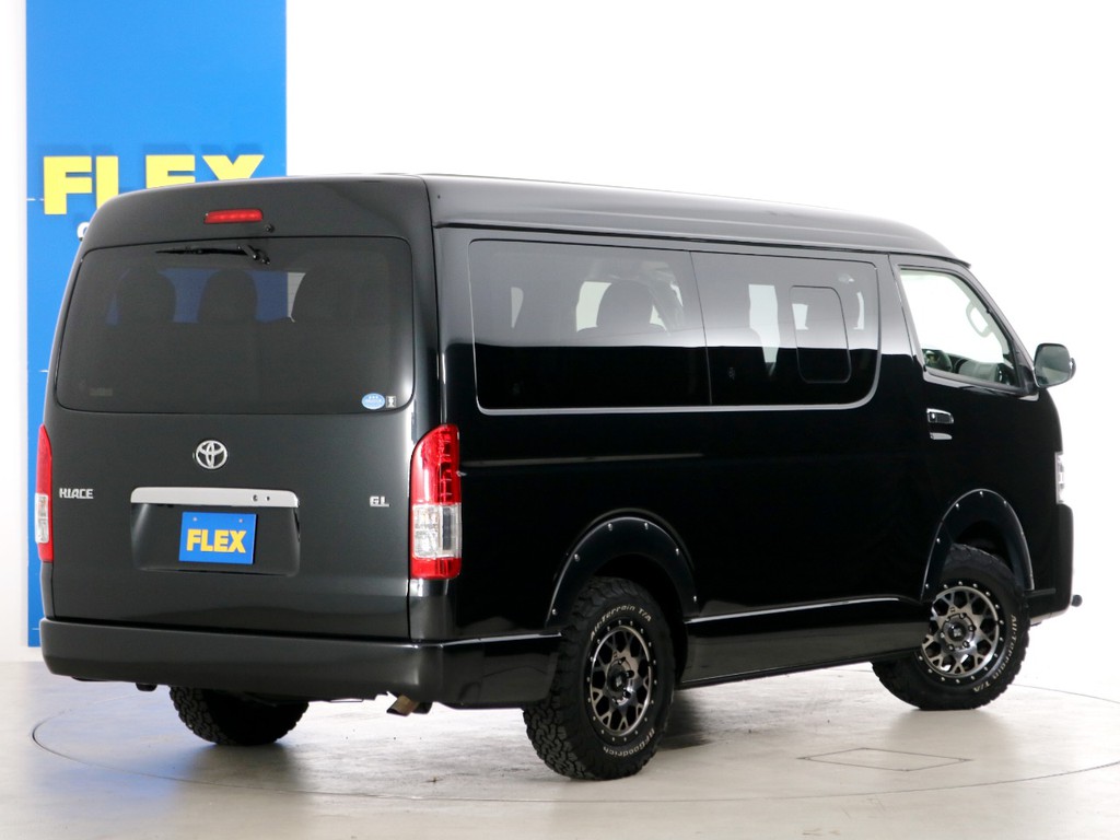 常時７０台以上のハイエース在庫数、フレックス株式会社ハイエース千葉北店！