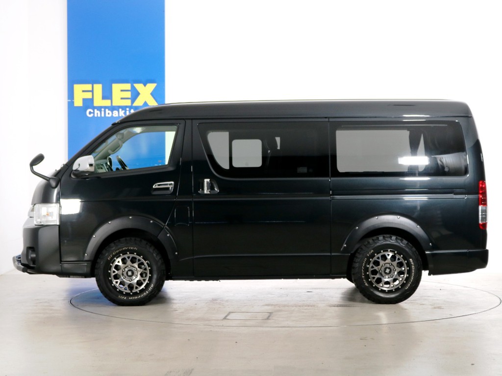 ノーマル車高のお車となります。ローダウン等、追加のカスタムもお任せください♪