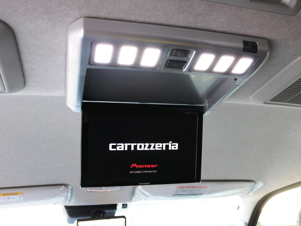 カロッツェリア　１０．２型　フリップダウンモニター！