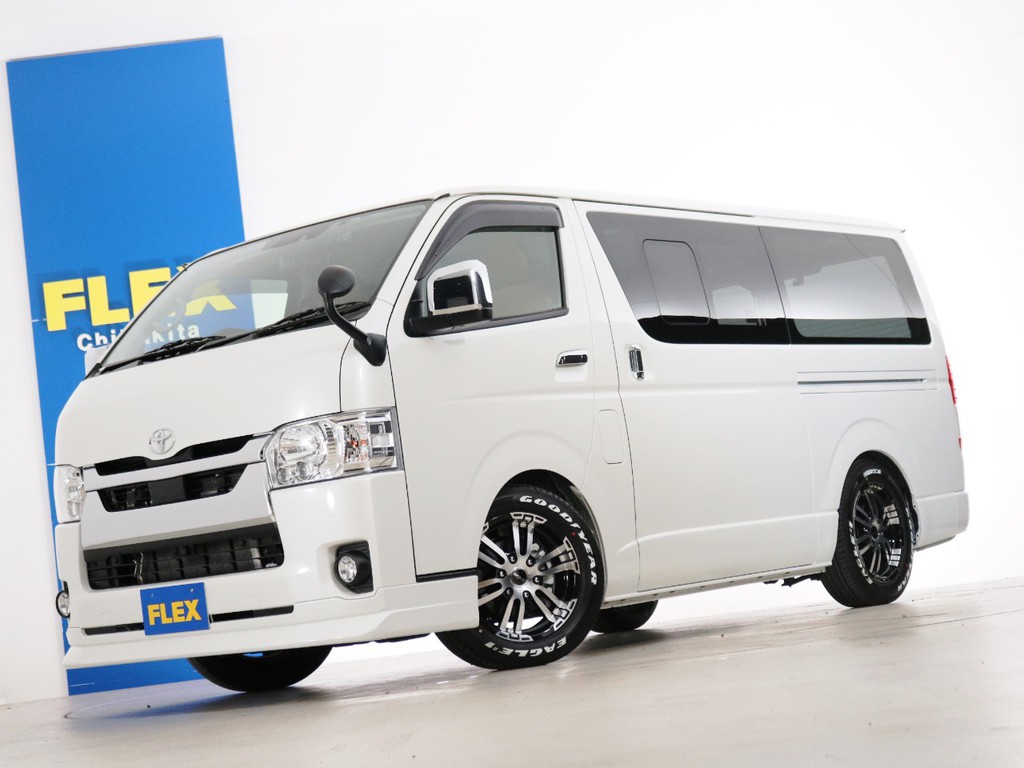 Ｒ２年　買取直販　０．１万ｋｍ　ハイエースバン　ガソリン２ＷＤ　５人乗り４ナンバー登録　Ｓ－ＧＬ　ベッドカスタムＰＫＧ！