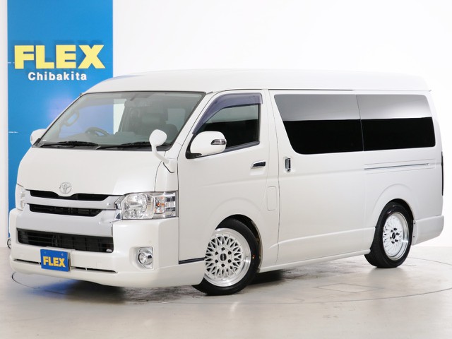 Ｈ２９年　買取直販　１．７万ｋｍ　ハイエースワゴンＧＬ　ガソリン２ＷＤ　内装アレンジ【ラウンジ３α】！