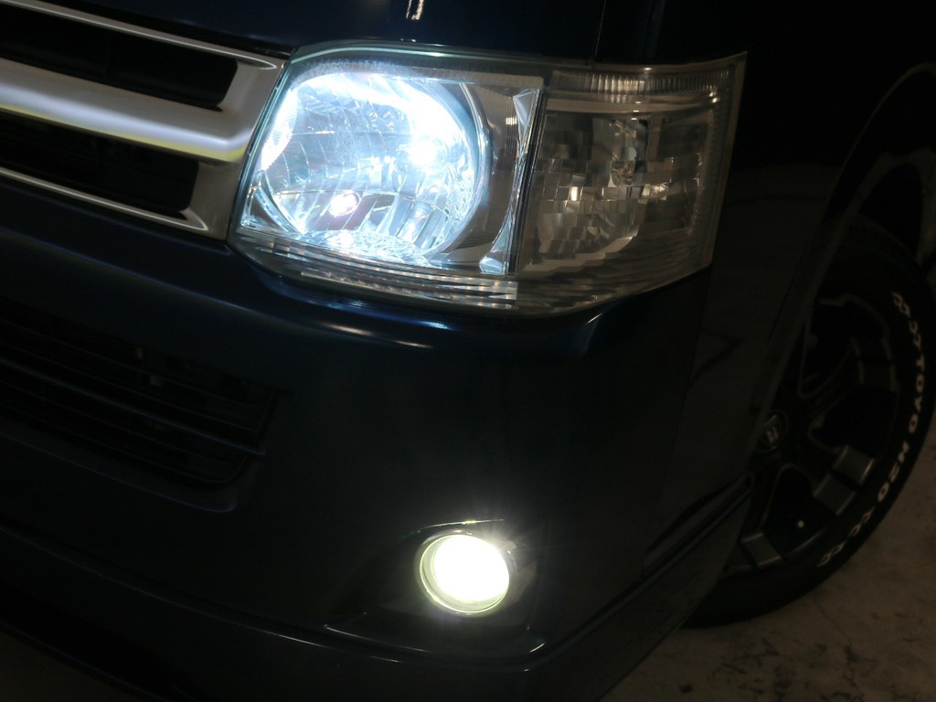 ヘッドランプはＨＩＤに交換済み！フォグランプもＬＥＤに交換済みとなっております♪