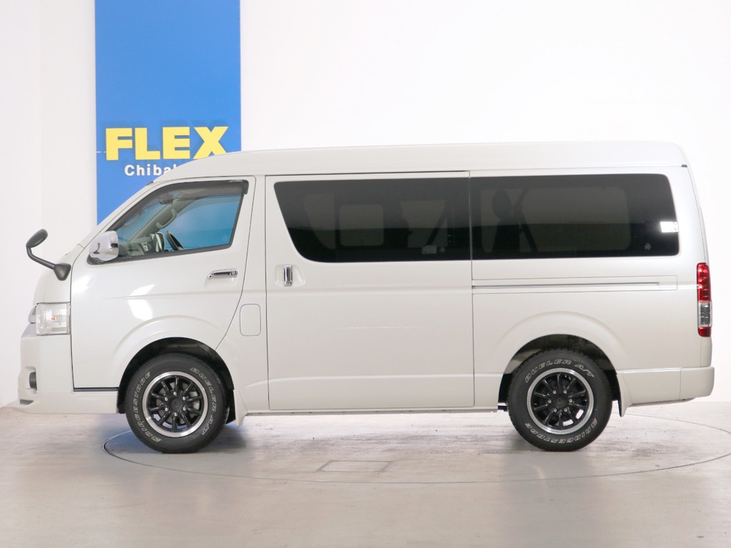 ノーマル車高のお車となります。ローダウン等、追加のカスタムもお任せください♪
