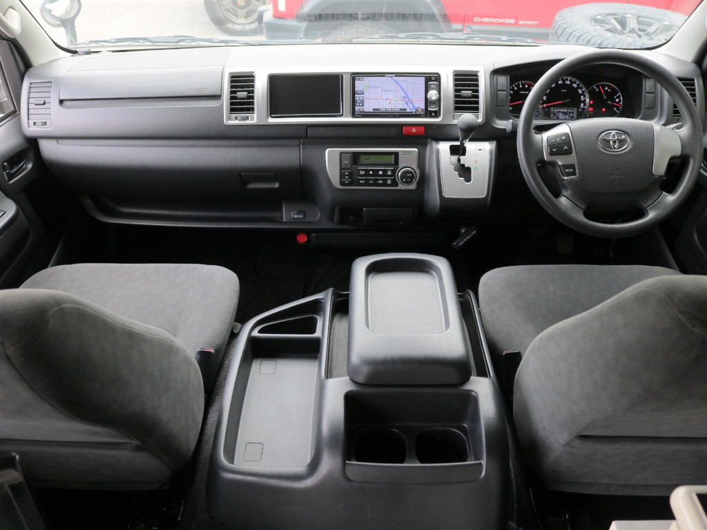 車中泊や旅行に最適な一台が入庫いたしました♪