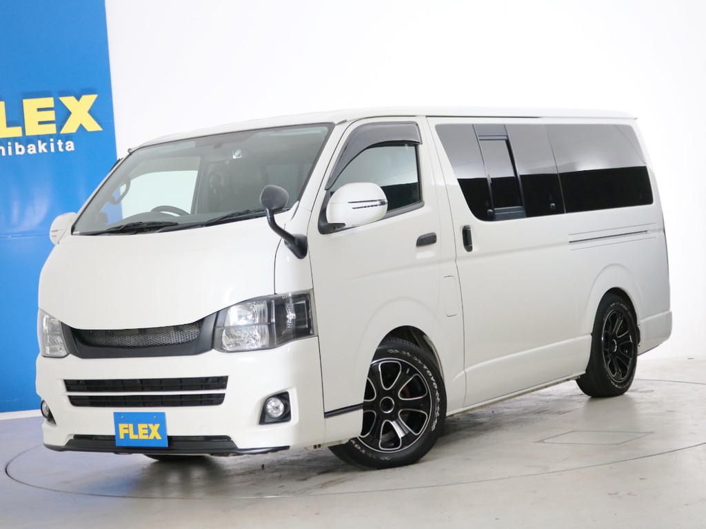 Ｈ２２年　７．３万ｋｍ　ハイエースバン　Ｓ－ＧＬ　ガソリン２ＷＤ　５人乗り４ナンバー登録　ベッドカスタムＰＫＧ！