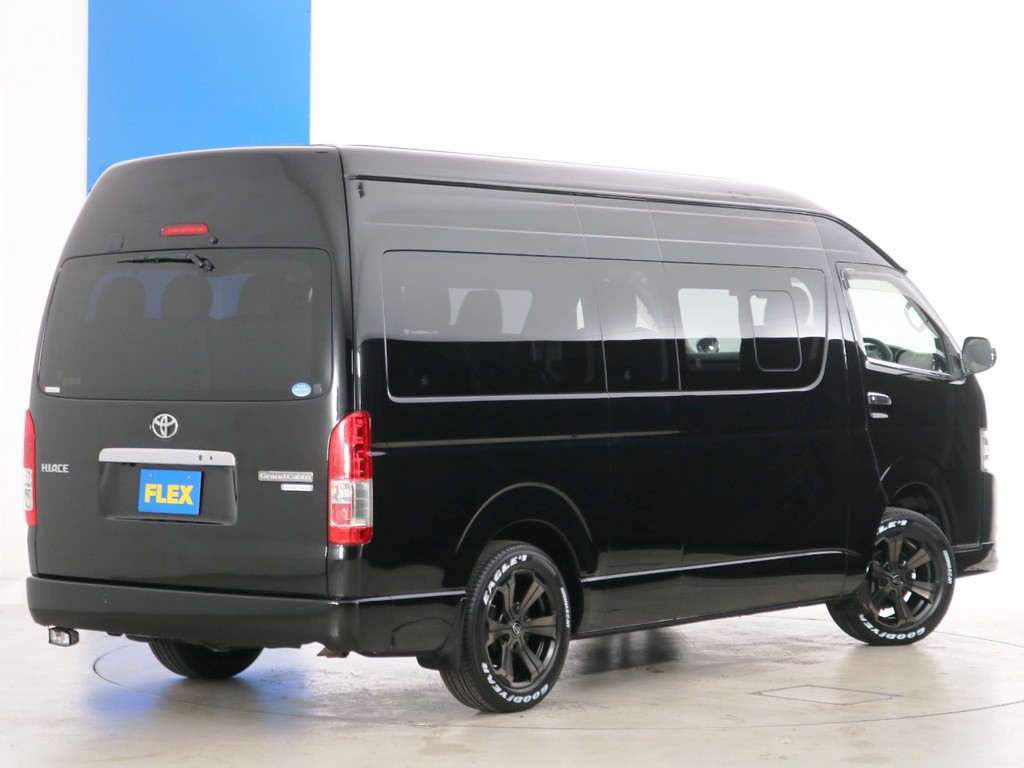 常時７０台以上のハイエース在庫数、フレックス株式会社ハイエース千葉北店！