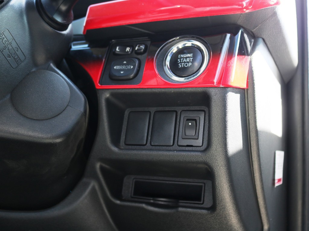 メーカーオプション　プッシュスタートシステム！