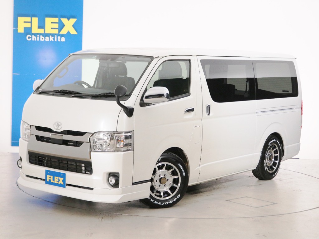 Ｈ３０年　２．８万ｋｍ　ハイエースバン　Ｓ－ＧＬ　特別仕様車【ダークプライム】　５人乗り４ナンバー登録　ディーゼルターボ２ＷＤ　ライトカスタムＰＫＧ！