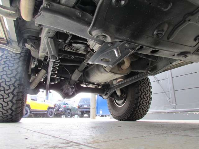 下回りは高圧洗浄後パスター塗装承ります。