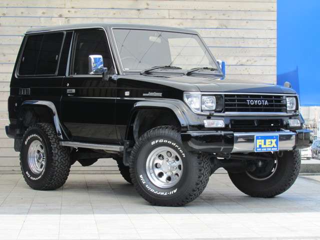 屋根も大きな凹み等も無くＧＯＯＤコンディションです！