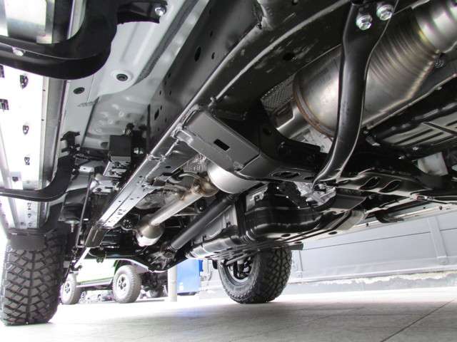 新車ですので足回りもキレイな状態です！