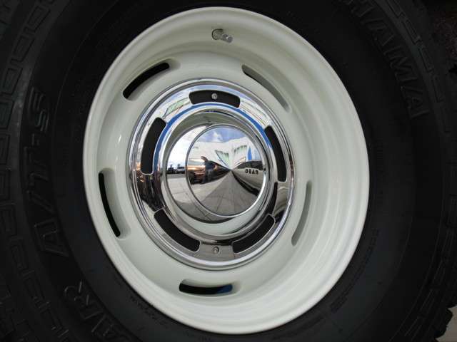 新品ＤＥＡＮホイールでクラシカルに仕上がっています！