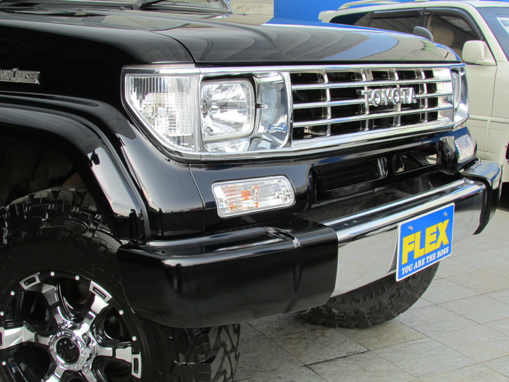 このかくばったカタチが格好良いですね♪