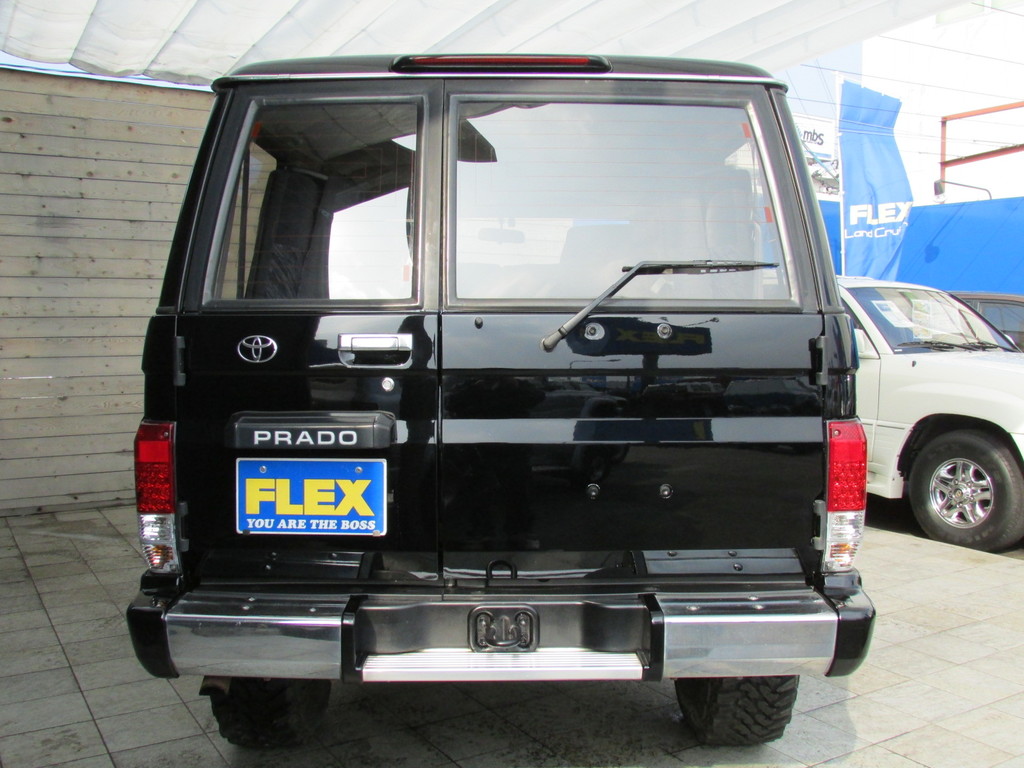 この観音開きが格好良いですね♪