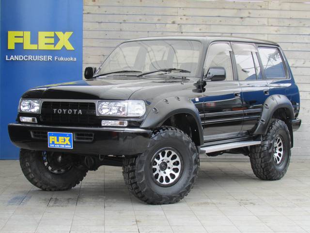 ランクル８０ディーゼル車をフルノーマルから作り上げました！人気のブラックボディーに３インチリフトアップ！大型オーバーフェンダーもインストール済みです！