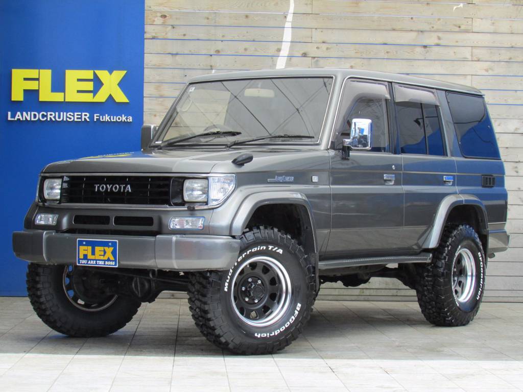 ランクル７８プラド希少ミッション車が低走行１４万キロで入庫しました！お洒落なボディーカラーのシルバーでご提供です！