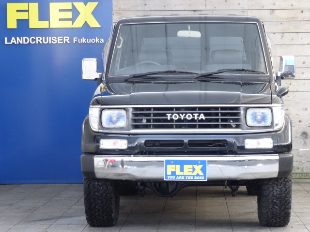 純正ナローボディーの希少５速ＭＴ車！維持費の安い４ナンバー登録も取得が可能です！詳しくはスタッフまでお尋ねください！