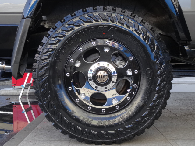 MGデーモン16インチアルミにYOKOHAMAジオランダー新作MTタイヤ。いずれも新品インストール♪