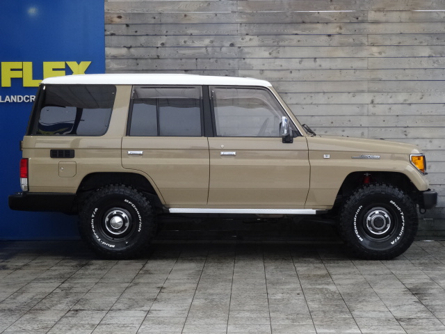 ２インチリフトアップしておりますので運転席からの視界もＧＯＯＤ！