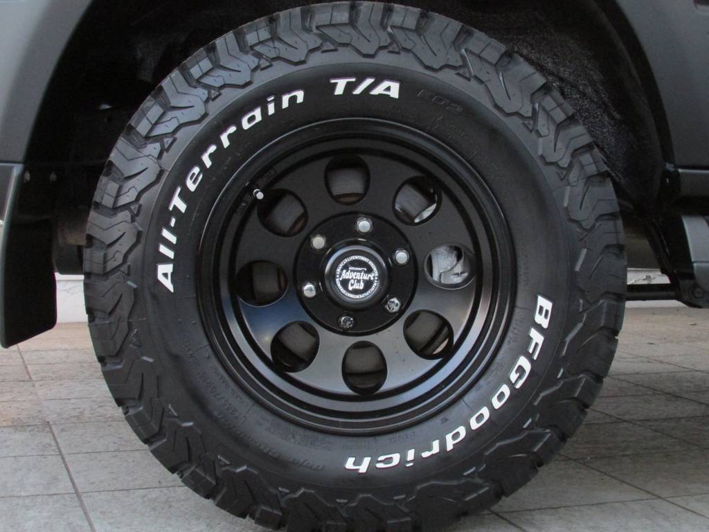 新品ジムライン１６インチホイールに新品BFグッドリッチATタイヤ（265/70R16)