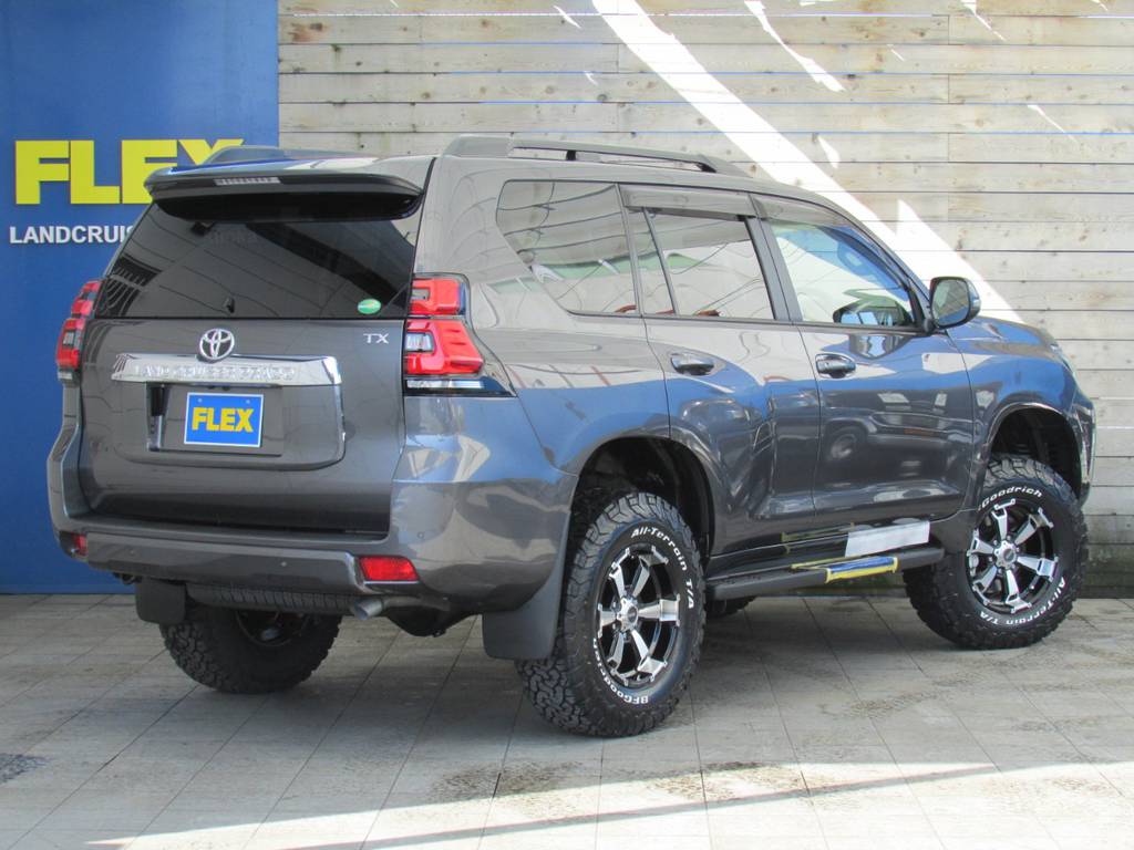 展示すると毎回すぐ売約になるグレーメタリック！