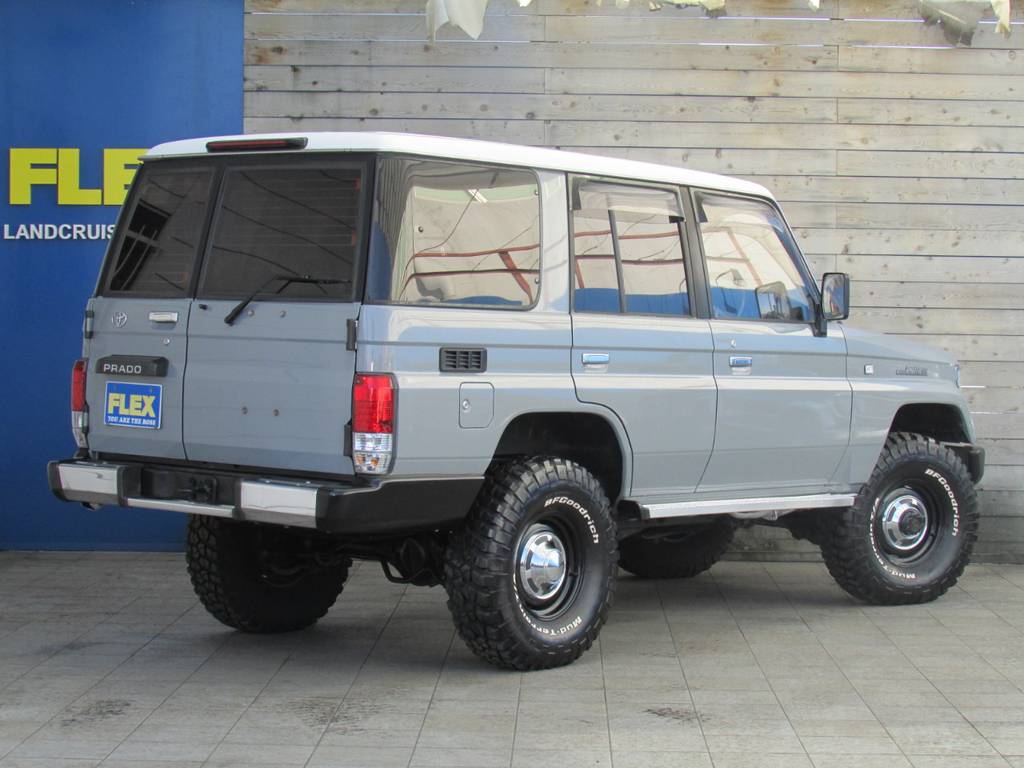 リアビューもカッコイイです！