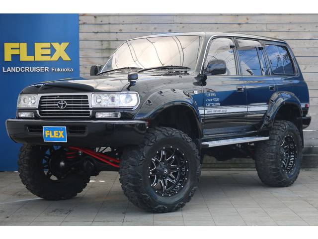 ランクル８０がフルコンプリートのモンスターカーで入庫致しました！元当店のスタッフカーでもあり、カスタムも豊富です！必見！！