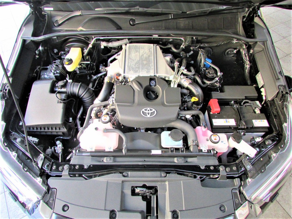 ２．４Lクリーンディーゼルエンジン！