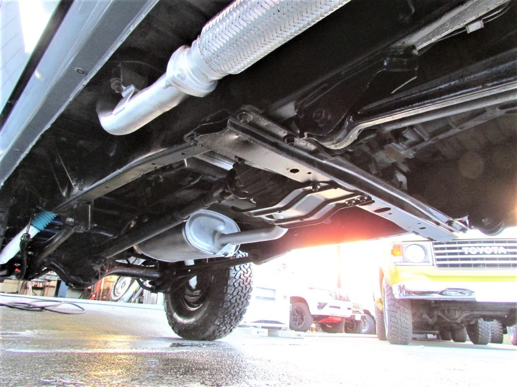 下廻りは高圧洗浄後パスター塗装仕上げ！