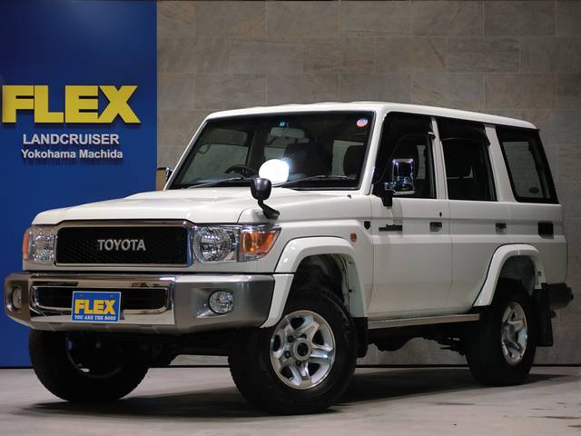 大人気の限定販売車が入庫いたしました！！70系ランドクルーザー誕生30周年記念車として販売されたＧＲＪ76は、販売を終了した今でも人気が衰える気配のない人気車になります。